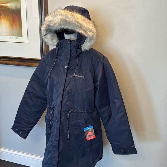 Columbia Women's Navy Parka with Faux Fur Hood - Picture 3 of 16